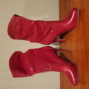 Boutique 9 Harper Boot in Red Leather, Size 6.5